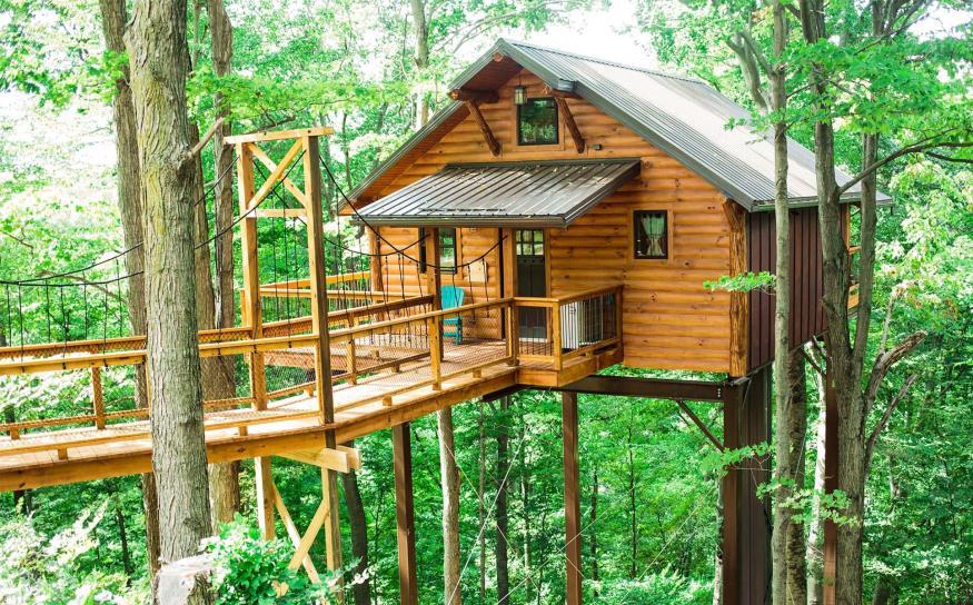 Amish Country Treehouse